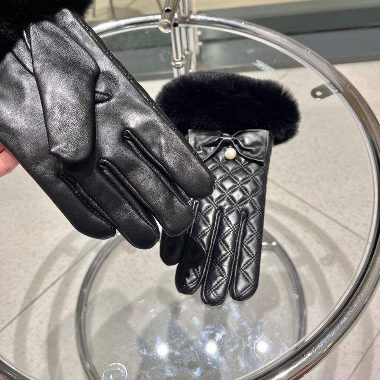 Chanel Chanel 2022   fall and winter lazy rabbit hair sheepskin gloves   cell phone touch screen, worth comparing     the same paragraph different quality, kill the market poor product, imported a first-class sheepskin  