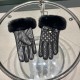 Chanel Chanel 2022   fall and winter lazy rabbit hair sheepskin gloves   cell phone touch screen, worth comparing     the same paragraph different quality, kill the market poor product, imported a first-class sheepskin  