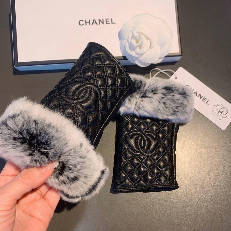 Chanel Chanel 2022 fall and winter short lazy rabbit hair pronged gloves   worth comparing     the same paragraph of different quality, kill the market poor product, imported a first-class sheepskin  lazy rabbit hair lin