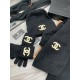 C family. Three-piece wool suit hat  scarf  gloves] classic suit hat! Warm and super comfortable ~ winter Miss ageing artifacts Oh ~ this winter you are missing such a set of suit hat la ~ and warm and stylish! Men's and