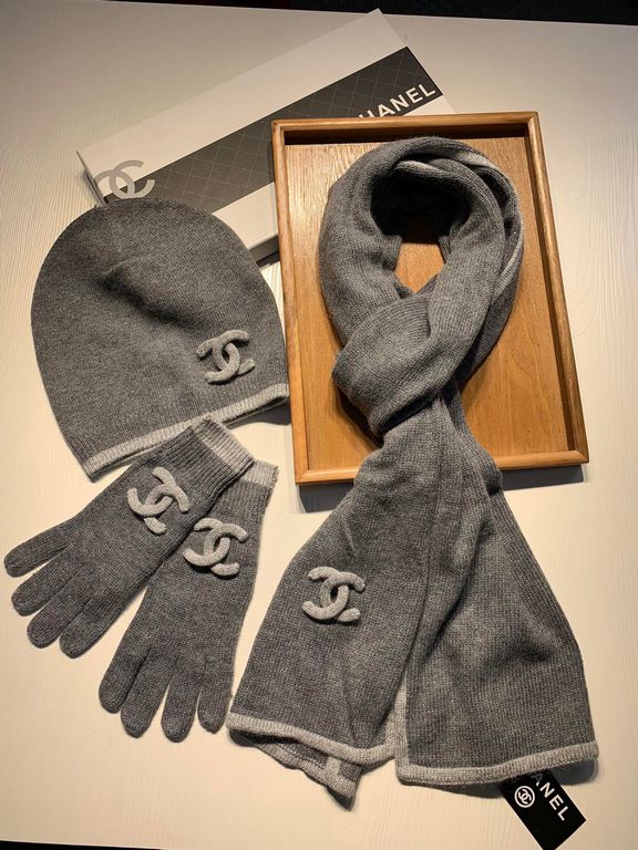 . C home. [Three-piece wool suit hat  scarf  gloves] classic suit hat! Warm and super comfortable ~ winter Miss ageing artifacts Oh ~ this winter you are missing such a set of suit hat la ~ and warm and fashion! Men's an