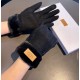 UGG2023 fall and winter lazy rabbit hair wool gloves   worth comparing     the same paragraph of different quality, kill the market poor product, wool ten lazy rabbit hair lining padded   classic but not fashionable mode