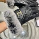 Chanel Chanel 2022 fall and winter lazy rabbit hair sheepskin gloves   cell phone touch screen, worth comparing     the same paragraph of different qualities, kill the market poor products, imported first-class sheepskin