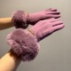 Miu Miu 2023 fall and winter lazy rabbit hair wool gloves   worth comparing     the same paragraph of different quality, kill the market poor product, wool ten lazy rabbit hair lining padded   classic but not fashionable