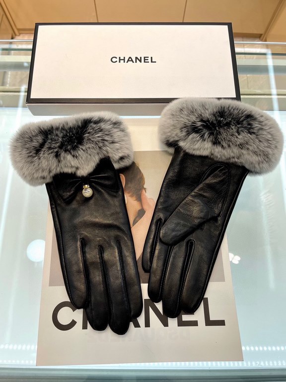 New exclusive first Chanel Chanel ladies new high-grade sheepskin gloves    Goddess preferred can not miss      First-grade sheepskin Leather fine and soft cashmere lining to keep warm better Goddesses set of the United 