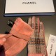 With packaging2022 new Chanel Chanel counter new wool gloves, fashion gloves, fall and winter warm padded lining, on the hand super comfortable and soft, versatile! Average size