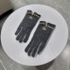 GUCCI Gucci Counter new wool gloves, fashion gloves, fall and winter warm padded lining, noblewomen and celebrities super customized, on the hand super comfortable and soft, versatile! Average size