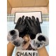 Chanel's latest embroidered double C logo Leather imported Essex skin Spiked with top-white goatskin  lazy rabbit   hair, the feel is softer and more delicate sticky greasy skin-friendly, better warmth of the natural dye