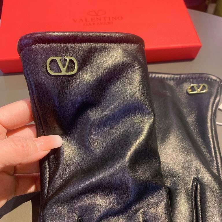 2022 new exclusive first  Valentino VALENTINO touch screen women's gloves [original quality] official website synchronization Ms. new high-grade sheepskin gloves    goddess preferred can not be missed       100 percent o