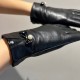 2023     new exclusive first  double C touch screen gloves Chanel Chanel [original quality] official synchronization Ms. new high-grade sheepskin gloves    goddess preferred can not be missed     hundred percent of the s