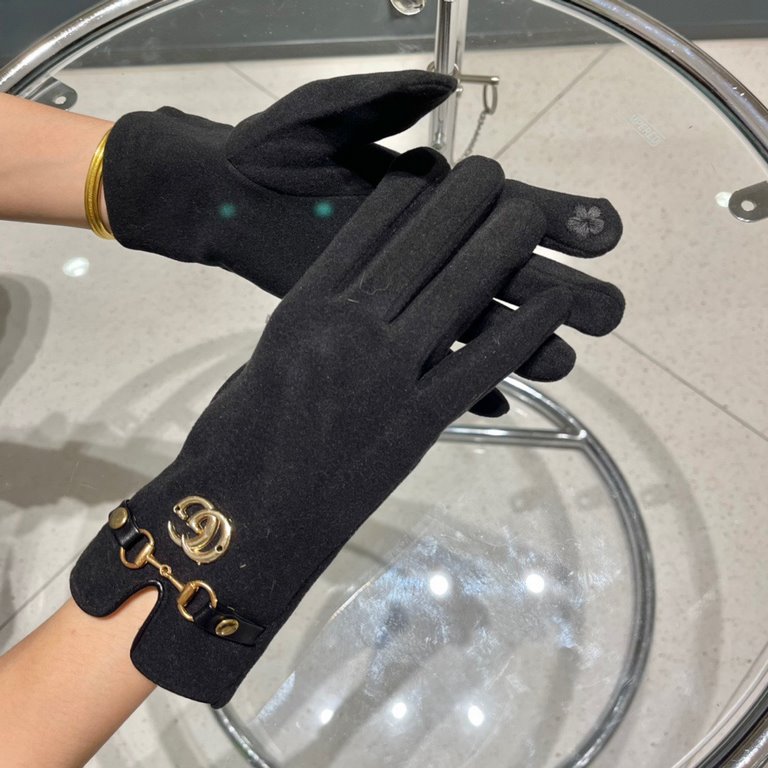 GUCCI Gucci Counter new wool touch screen gloves, haute couture   fashion gloves, fall and winter warm padded lining, celebrity must-have fashion gloves,  on the hands of ultra-comfortable soft and versatile! average siz