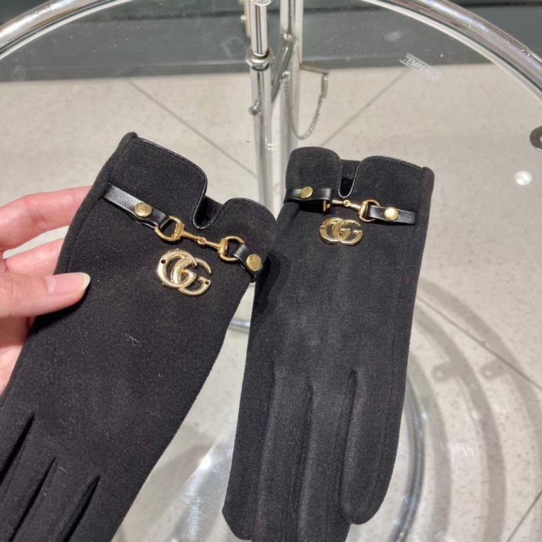 GUCCI Gucci Counter new wool touch screen gloves, haute couture   fashion gloves, fall and winter warm padded lining, celebrity must-have fashion gloves,  on the hands of ultra-comfortable soft and versatile! average siz