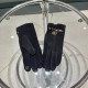 GUCCI Gucci Counter new wool touch screen gloves, haute couture   fashion gloves, fall and winter warm padded lining, celebrity must-have fashion gloves,  on the hands of ultra-comfortable soft and versatile! average siz