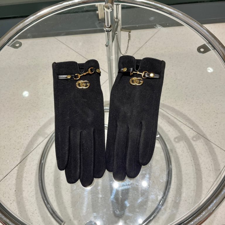 GUCCI Gucci Counter new wool touch screen gloves, haute couture   fashion gloves, fall and winter warm padded lining, celebrity must-have fashion gloves,  on the hands of ultra-comfortable soft and versatile! average siz