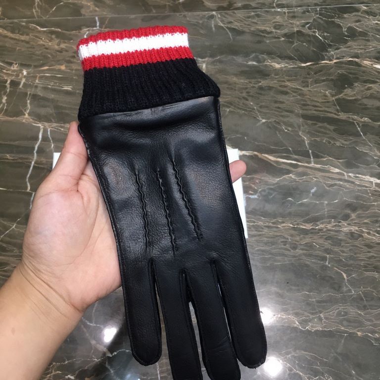 Bally   explosive hot sale   [top original single] official website synchronization women's new high-grade sheepskin gloves     100% selection of imported lambskin Lining cashmere Warm and comfortable better Cortical lus