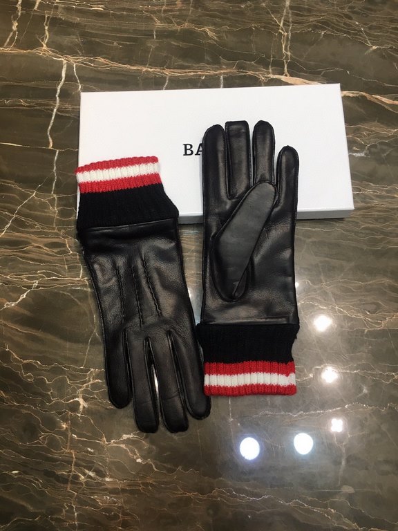 Bally   explosive hot sale   [top original single] official website synchronization women's new high-grade sheepskin gloves     100% selection of imported lambskin Lining cashmere Warm and comfortable better Cortical lus