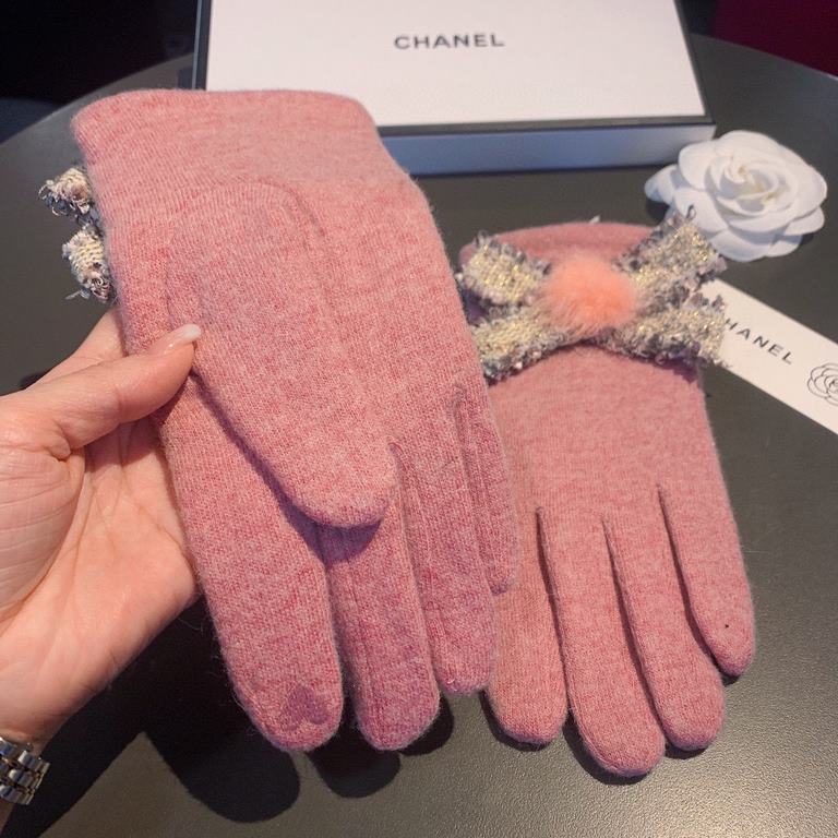 .Chanel Chanel counter new wool gloves, fashion gloves, fall and winter warm padded lining, super whine bow  , on the hand super comfortable and soft, versatile! With box   even size