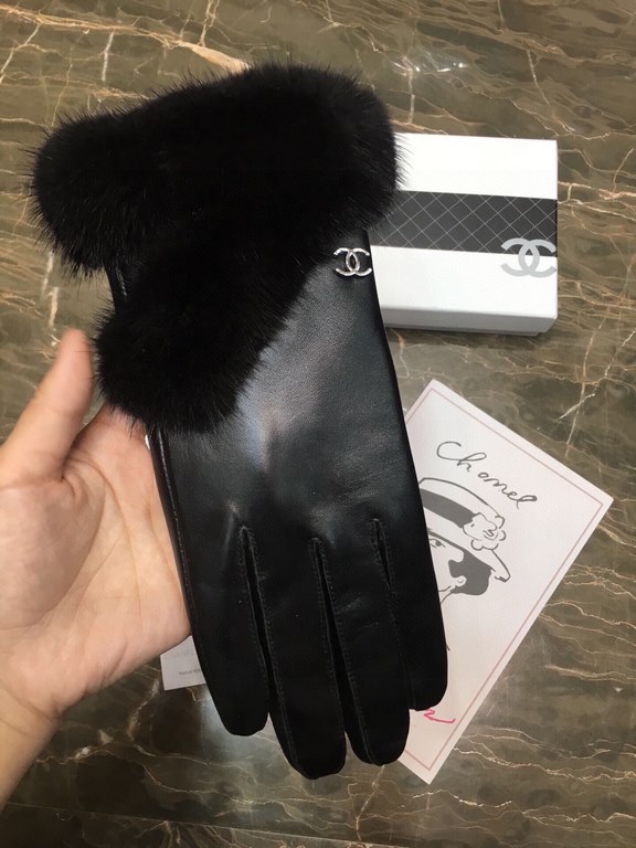 Chanel new high-grade sheepskin gloves    leather feel first-class with the mink fur kill the market ordinary goods    goddess preferred can not be missed       100% selection of imported sheepskin Leather fine and soft 