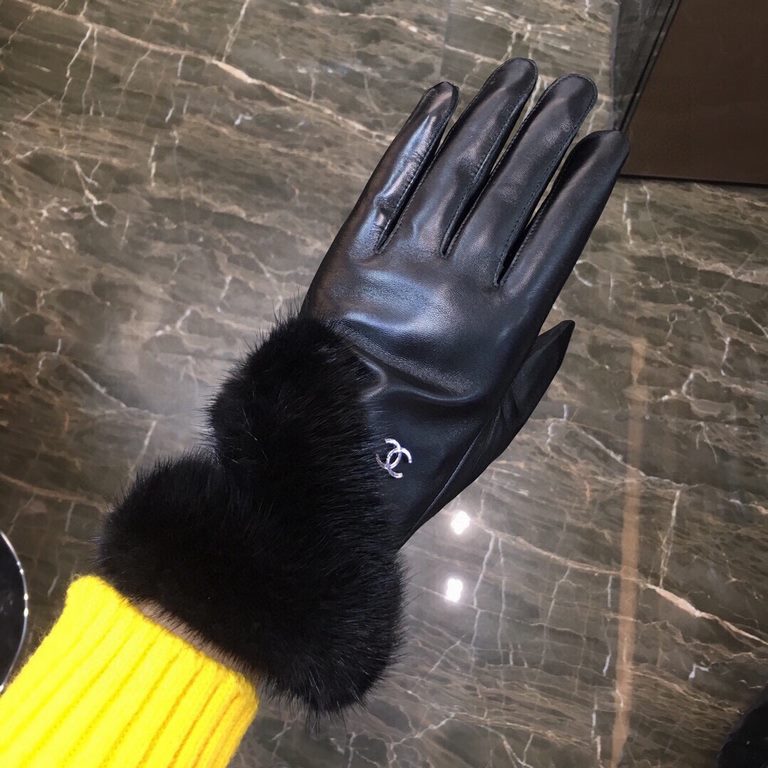 Chanel new high-grade sheepskin gloves    leather feel first-class with the mink fur kill the market ordinary goods    goddess preferred can not be missed       100% selection of imported sheepskin Leather fine and soft 