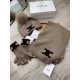 Celine. [Three-piece wool suit fox hair hat  scarf  gloves] classic suit hat! Warm and super comfortable ~ winter Miss ageing artifacts Oh ~ this winter you are missing such a set of suit hat la ~ and warm and stylish! M