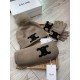 Celine. [Three-piece wool suit fox hair hat  scarf  gloves] classic suit hat! Warm and super comfortable ~ winter Miss ageing artifacts Oh ~ this winter you are missing such a set of suit hat la ~ and warm and stylish! M