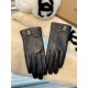 Burberry new women's gloves first-class sheepskin leather leather ultra-thin soft and comfortable show hand shape    texture super groupSize ：M L