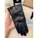 Burberry new women's gloves first-class sheepskin leather leather ultra-thin soft and comfortable show hand shape    texture super groupSize ：M L