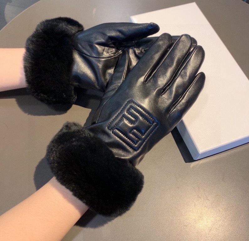 .Fendi FENDI  2022 fall and winter lazy rabbit hair sheepskin embroidered gloves   cell phone touch screen, worth comparing     the same paragraph of different quality, kill the market poor products, imported first-class