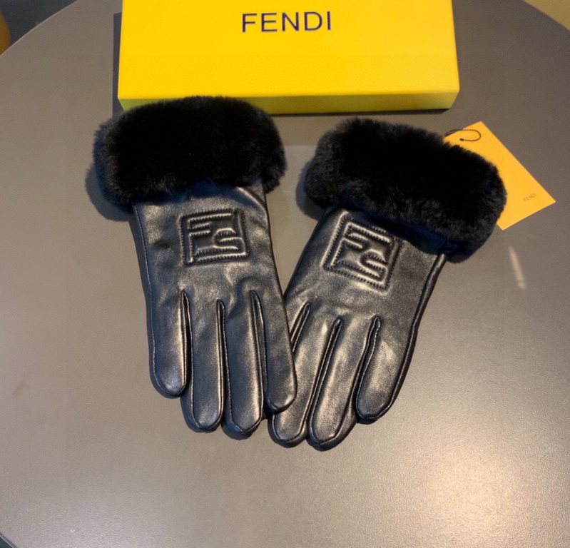 .Fendi FENDI  2022 fall and winter lazy rabbit hair sheepskin embroidered gloves   cell phone touch screen, worth comparing     the same paragraph of different quality, kill the market poor products, imported first-class