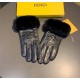 .Fendi FENDI  2022 fall and winter lazy rabbit hair sheepskin embroidered gloves   cell phone touch screen, worth comparing     the same paragraph of different quality, kill the market poor products, imported first-class