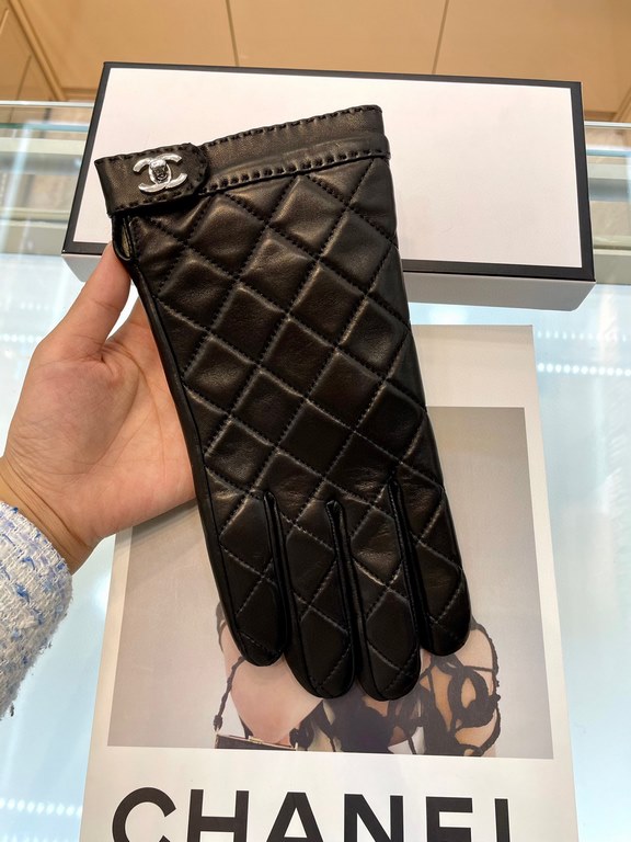 Chanel Chanel couples models burst to   [top original single] official website synchronization new high-grade sheepskin gloves     100% selection of imported lambskin lining cashmere lining warm and comfortable better Le