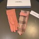 With packaging run2022 new Chanel Chanel counter new wool gloves, fashion gloves, fall and winter warm padded lining, on the hand super comfortable and soft, versatile! average size