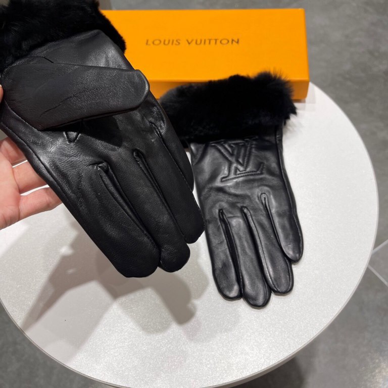 LV Louis Vuitton LV winter lazy rabbit hair sheepskin gloves   cell phone touch screen, worth comparing     the same paragraph of different qualities, kill the market poor products, imported first-class sheepskin  lazy r