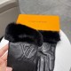 LV Louis Vuitton LV winter lazy rabbit hair sheepskin gloves   cell phone touch screen, worth comparing     the same paragraph of different qualities, kill the market poor products, imported first-class sheepskin  lazy r