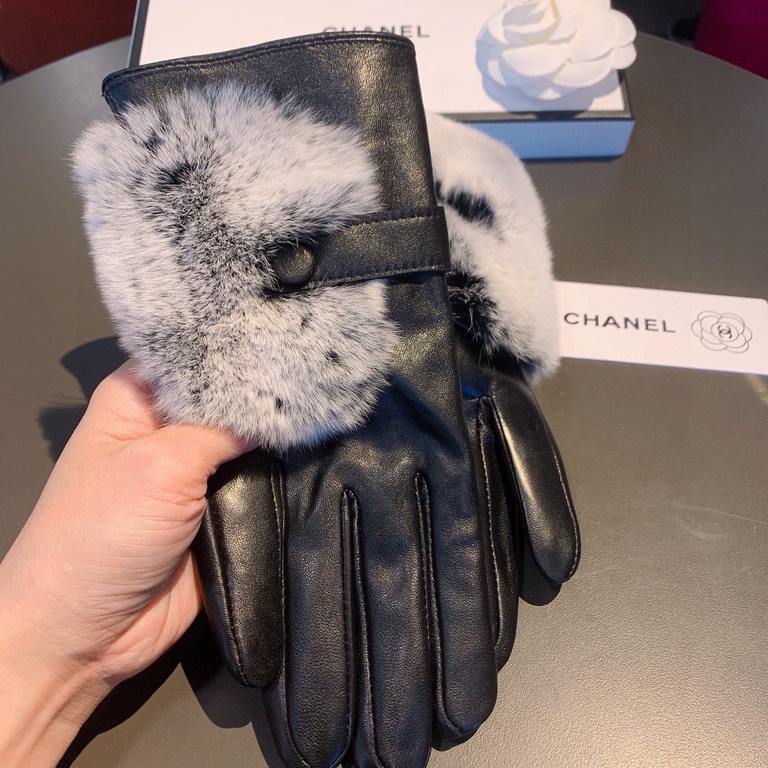 Chanel Chanel 2022  fall and winter lazy rabbit hair sheepskin gloves   mobile touch screen, worth comparing    the same paragraph different quality, kill the market poor product, imported a first-class sheepskin  lazy r