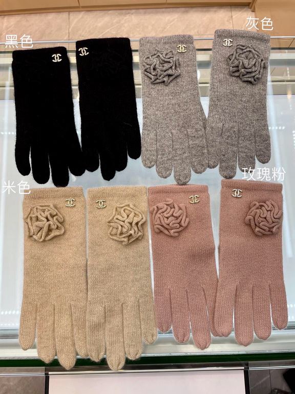 Chanel new cashmere knitted gloves  100 cashmere on the hand that is warm   This section uses natural high-quality cashmere soft warm and comfortable 7GG double yarn handmade flat knitting handmade non-marking sewing fin