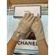 Chanel new cashmere knitted gloves   100% cashmere on the hand that is warm   This section uses natural high-quality cashmere soft warm and comfortable 7GG double yarn handmade horizontal machine flat knitting handmade n