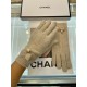 Chanel new cashmere knitted gloves   100% cashmere on the hand that is warm   This section uses natural high-quality cashmere soft warm and comfortable 7GG double yarn handmade horizontal machine flat knitting handmade n