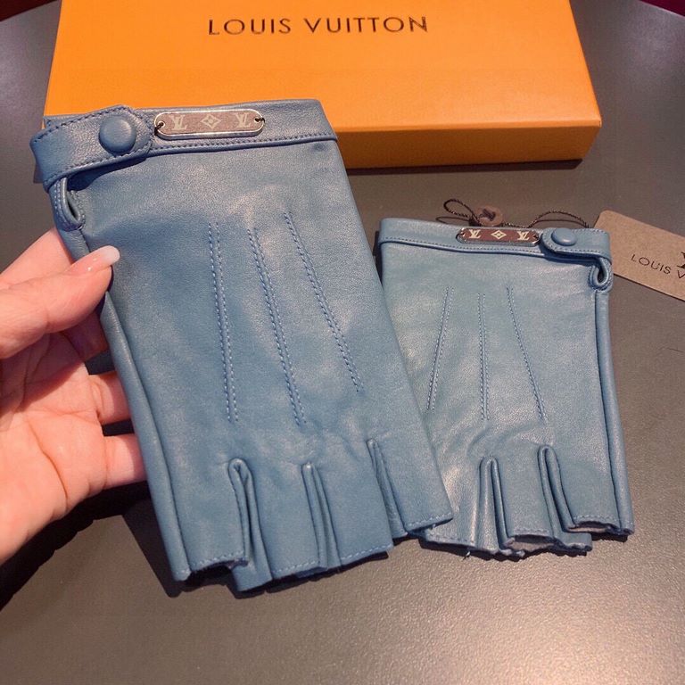 2022 LV new short gloves, fashion biker   gloves, fall and winter new cloth lining, fashion   on the hand super comfortable soft and versatile! Set beauty goddess must-have   with box   yardage ML