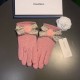 .Chanel Chanel counter new wool gloves, fashion gloves, fall and winter warm padded lining, super whine bow  , on the hand super comfortable and soft, versatile! With box   even size