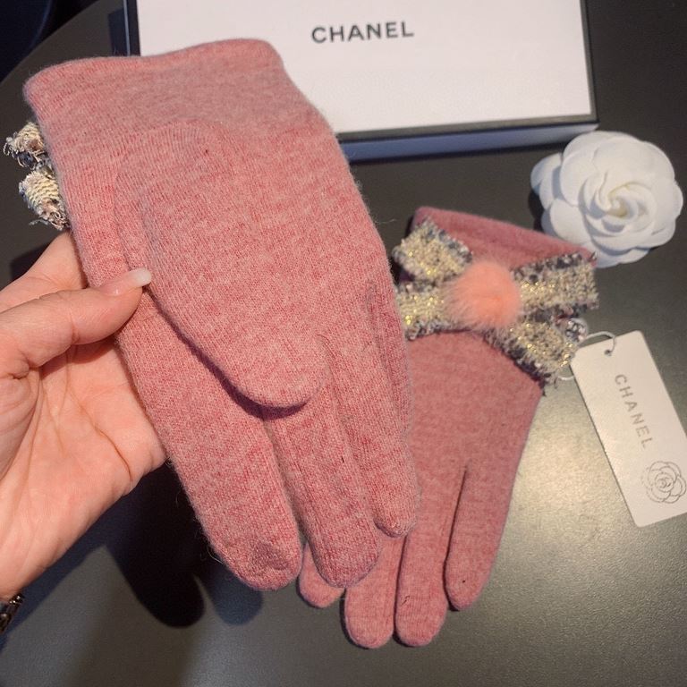 .Chanel Chanel counter new wool gloves, fashion gloves, fall and winter warm padded lining, super whine bow  , on the hand super comfortable and soft, versatile! With box   even size