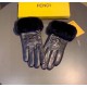 .Fendi FENDI  2021 fall and winter lazy rabbit hair sheepskin embroidered gloves   cell phone touch screen, worth comparing     the same paragraph of different quality, kill the market poor products, imported first-class