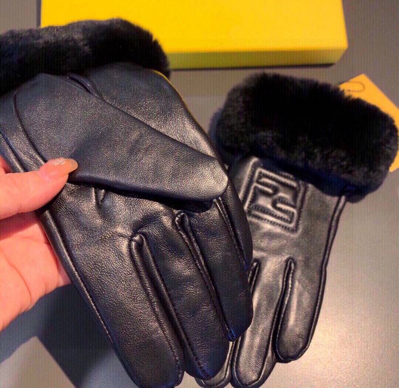 .Fendi FENDI  2021 fall and winter lazy rabbit hair sheepskin embroidered gloves   cell phone touch screen, worth comparing     the same paragraph of different quality, kill the market poor products, imported first-class