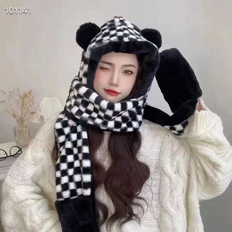 Chanel Chanel winter cute rabbit hair black and white squares color blocking hat scarf gloves a three-piece set of padded cold warm scarf