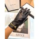 Explosion models to the goods   Gucci hot circle of friends of the women's leather gloves, horsebit buckle  first-class sheepskin Simple and generous static surface style add a small LOGO buckle, ultra-soft plus cashmere