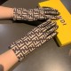 runFendi FENDI  2022 fall and winter cashmere gloves worth comparing     the same paragraph of different quality, kill the market poor product,   classic but not fashionable paragraph . Like can get started, this quality