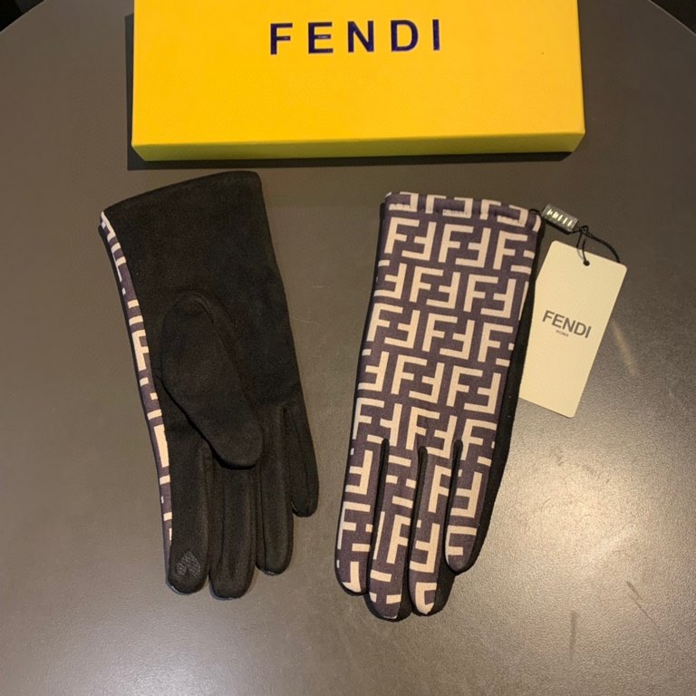 runFendi FENDI  2022 fall and winter cashmere gloves worth comparing     the same paragraph of different quality, kill the market poor product,   classic but not fashionable paragraph . Like can get started, this quality