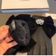 Chanel Chanel counter new wool gloves, beaded camellia   big bow   fashion gloves, fall and winter warm padded lining, super whine bow  , on the hand super comfortable and soft, versatile! average size