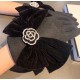 Chanel Chanel counter new wool gloves, beaded camellia   big bow   fashion gloves, fall and winter warm padded lining, super whine bow  , on the hand super comfortable and soft, versatile! average size