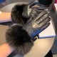 with packagingChanel Chanel 2022 fall and winter fox fur ball sheepskin gloves   mobile touch screen, worth comparing     the same paragraph different quality, kill the market poor product, imported a first-class sheepsk